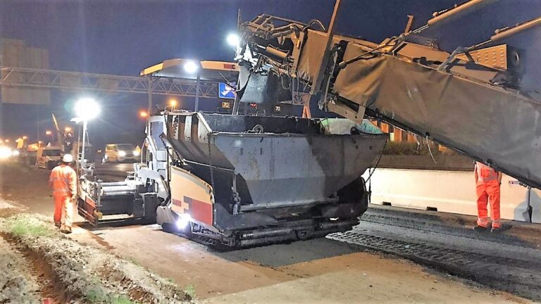 Twee nachtafsluitingen op- en afrit Dordrecht bij A15/N3