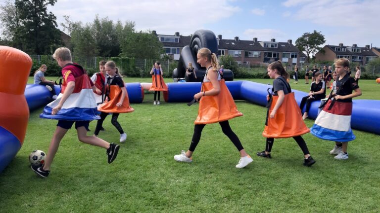 Sportieve start voor ruim 400 brugklassers van De Lage Waard