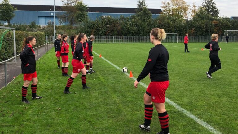 Papendrecht Vrouwen 1 bekert verder