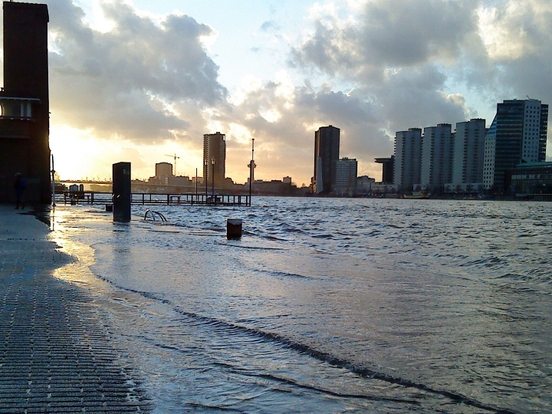 Hoogwater Noordereiland Rotterdam