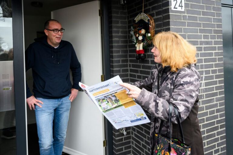 Aldert van Dijk regelde een AED voor de Vrijheer van Eslaan