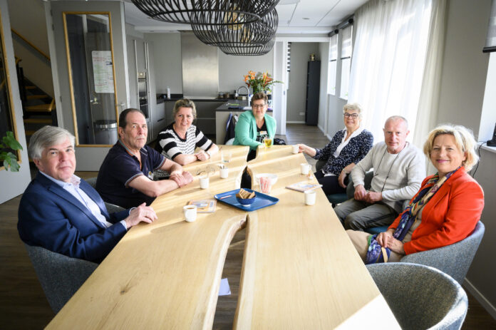 Bezoek burgemeester Jetten en wethouder de Ruijter aan het Hospice