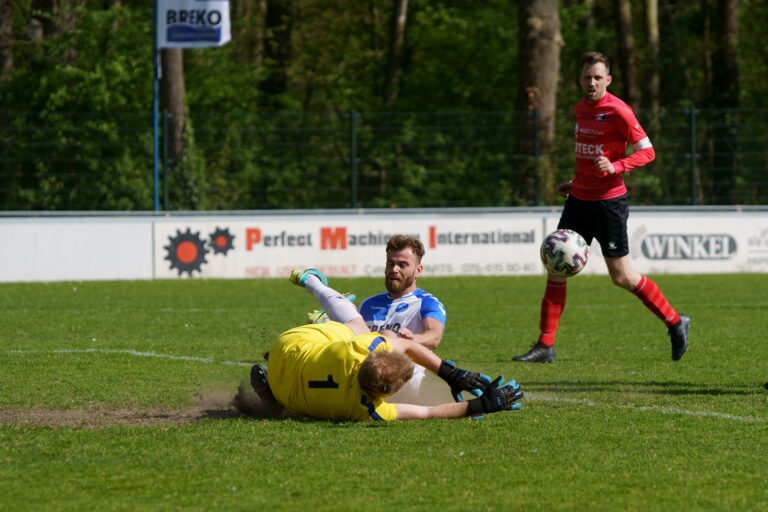 Drechtstreek verliest van De Zwerver