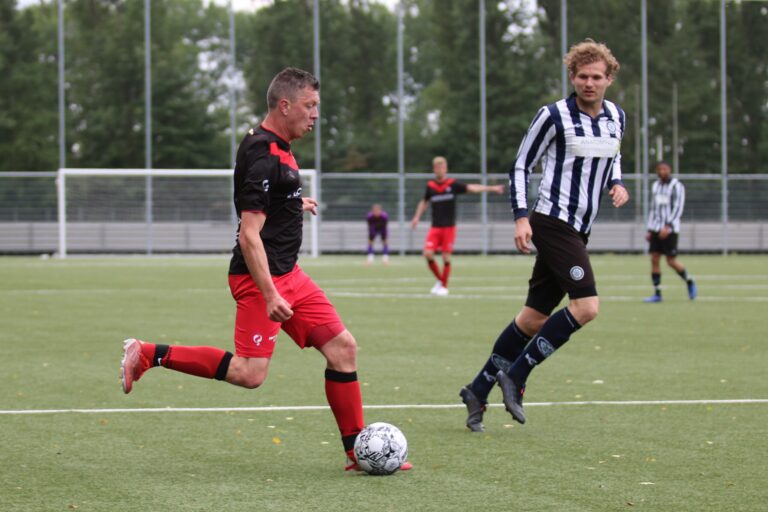 Papendrecht dendert over Neptunus-Schiebroek heen