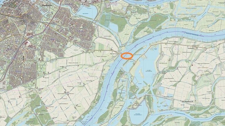 Twee schepen in aanvaring bij Kop van ’t Land
