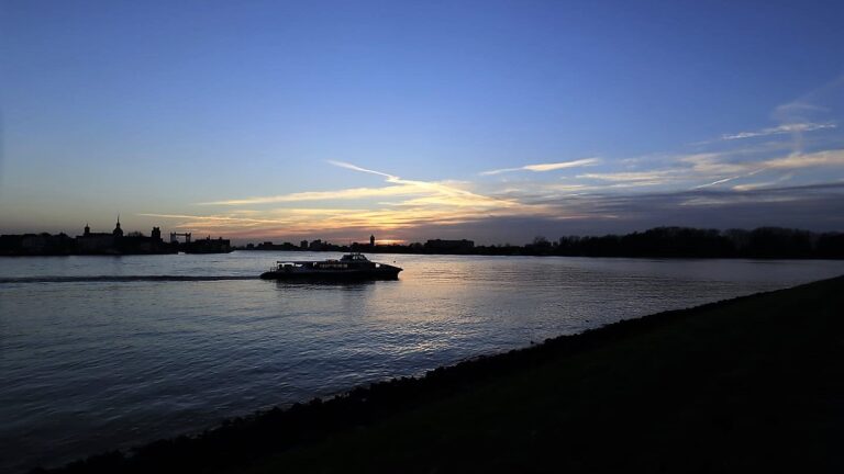 Problemen waterbus nog niet voorbij