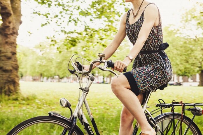 bike_person_bicycle_woman_park-139250