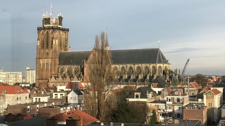 Klokken Vieringtoren Dordrecht worden in gebruik genomen