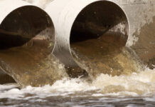 Poeplucht in Alblasserdam door lozing in riool