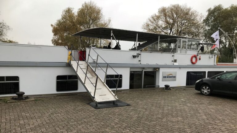 Gebruik opvangboot Industrieweg wordt verlengd