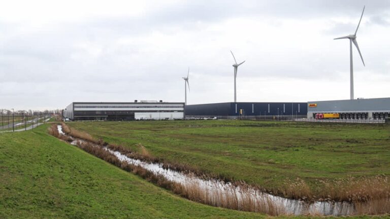 Kavel op Dordtse Distripark geschikt voor AZC