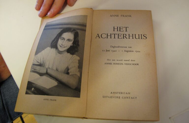 Taxatie oude boeken in bibliotheek