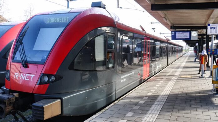 trein r-net dordrecht2 rtvd