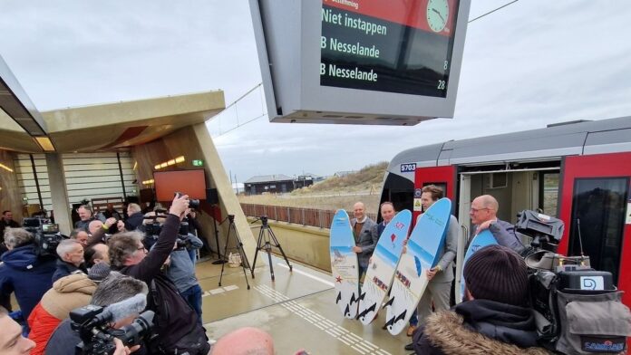 metro aan zee1