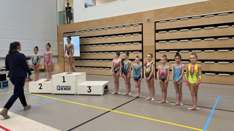 Vivian en Emily van Olympia in de top 10 van Nederland