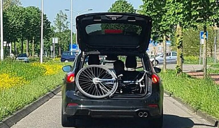 Boete voor fiets in de kofferbak