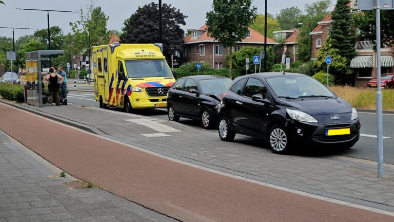 Aanrijding op Dordtse Oranjelaan