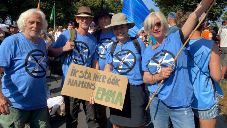Extinction Rebellion voert actie tegen Chemours