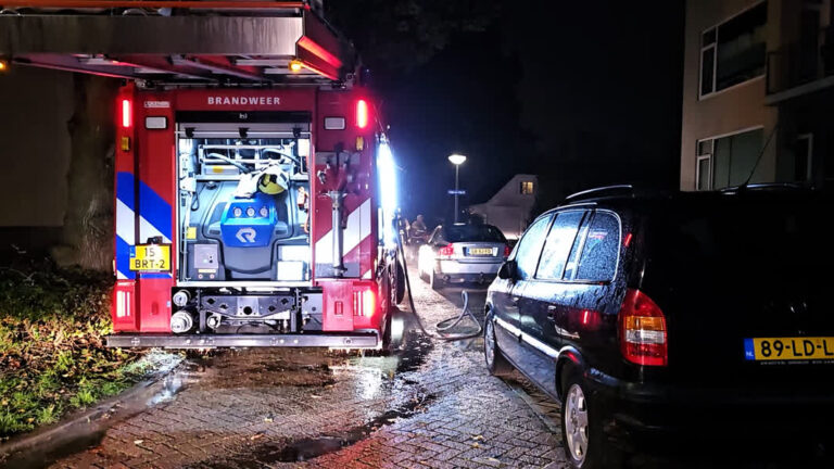 Matras vat vlam in flatgebouw Dordrecht