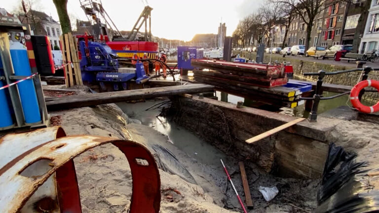 Nieuwe kademuur voor Dordtse Aardappelmarkt