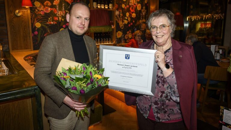 Zilveren gemeentespeld voor voorzitter Culturele Adviesraad Cuna Rupert