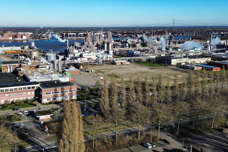 Nóg een gemeente doet aangifte tegen Chemours
