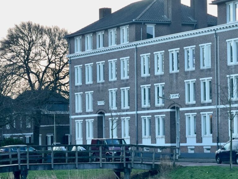 Vrouw (27) in Gorinchem is doodgestoken, gewonde man (26) is verdachte
