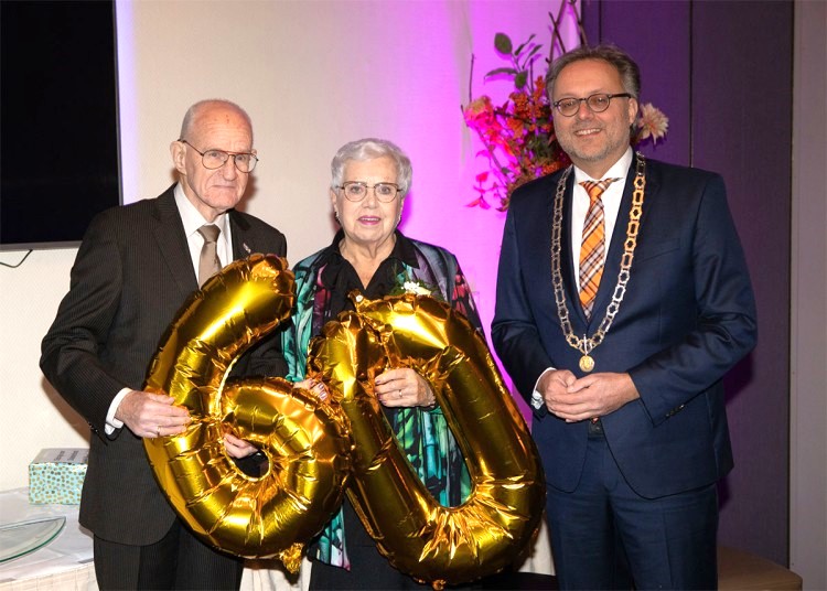 Echtpaar Den Ouden-De Zeeuw is 60 jaar getrouwd