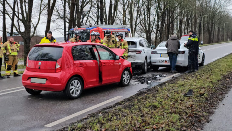 Twee gewonden bij dubbel ongeluk in Zwijndrecht