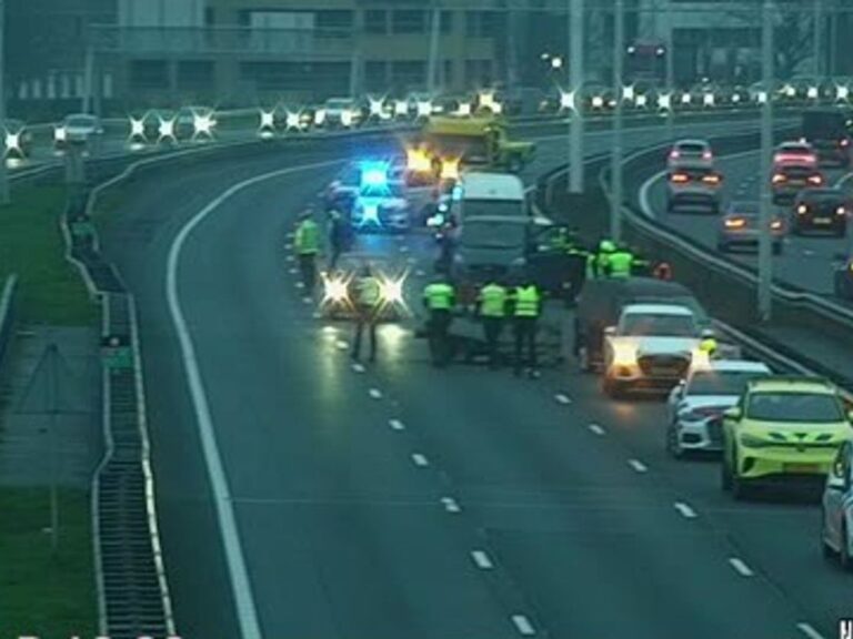 Twee aanhoudingen na ongeluk op A16