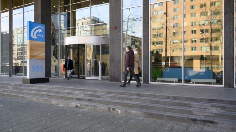 Meer jongeren kiezen voor hbo en wo terwijl arbeidsmarkt schreeuwt om mbo’ers