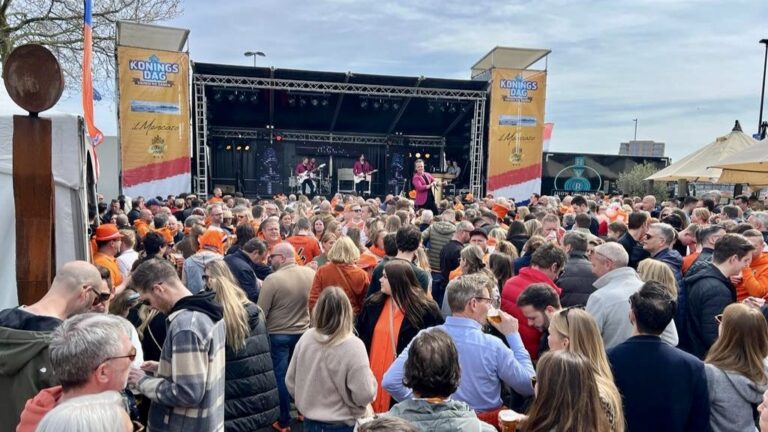 Veel optredens op Koningsdag in Papendrecht
