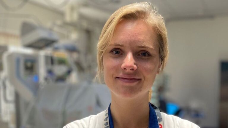 Cheryl vergeet nooit de eerste keer dat een baby op haar afdeling overleed