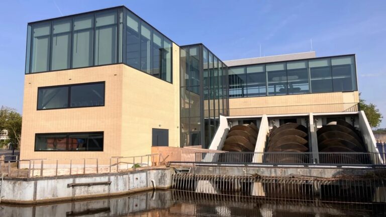 Gemaal Kinderdijk open na renovatie