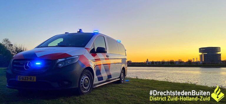 Politie treft twee airsoftwapens aan op carpoolplaats in Papendrecht