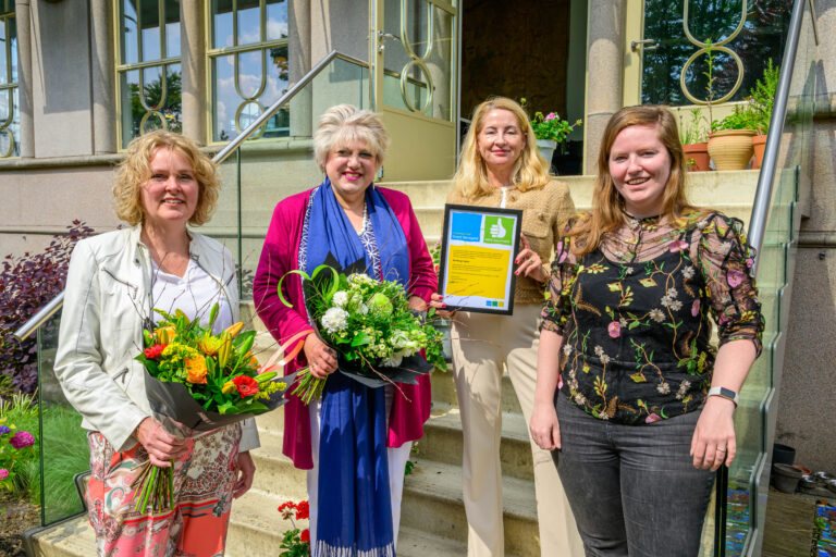 Yulius ontvangt keurmerk voor vrijwilligers