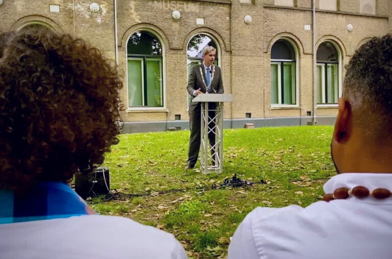 Dordtse burgemeester maakt excuses voor slavernijverleden