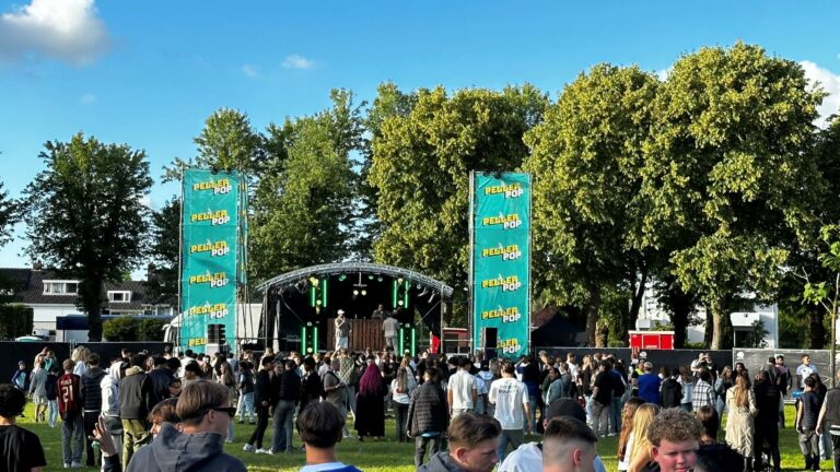 Duizend jongeren bezoeken tweede editie Pellerpop