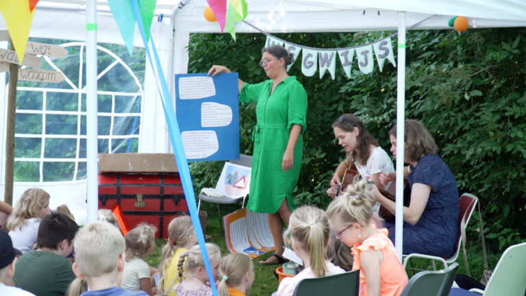 Papendrechtse kinderen vermaken zich tijdens VakantieBijbelWeek