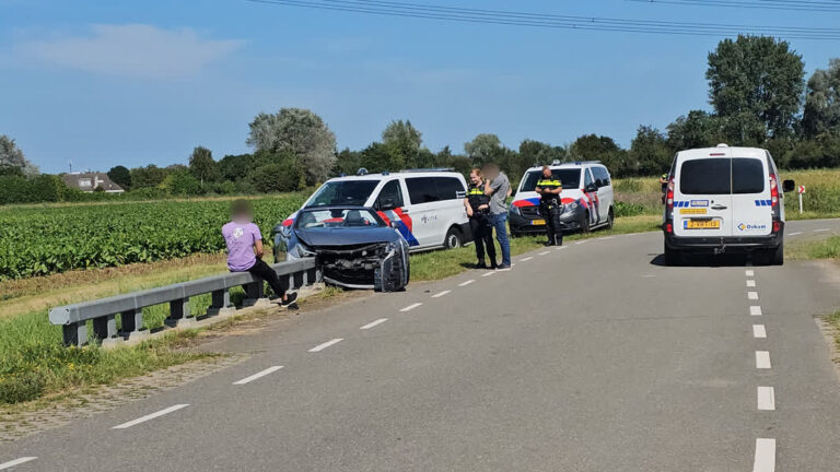 112-Nieuws: auto uit de bocht en meer…