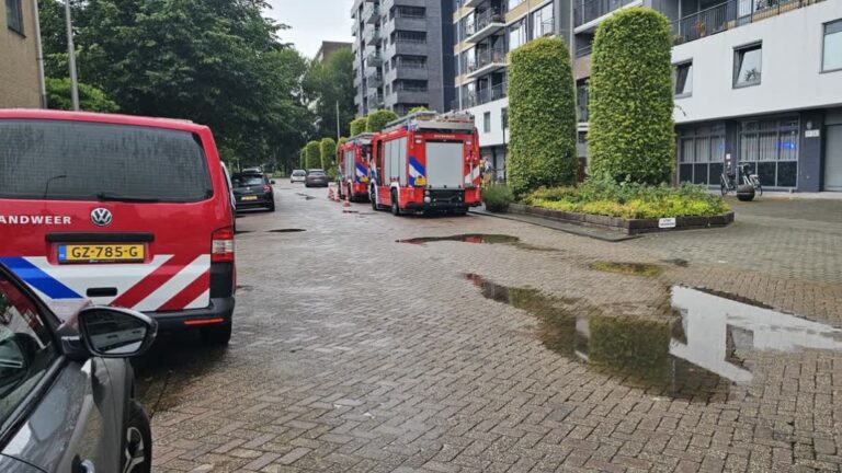 Woningbrand in Sliedrecht, ook Papendrechtse brandweer rukt uit