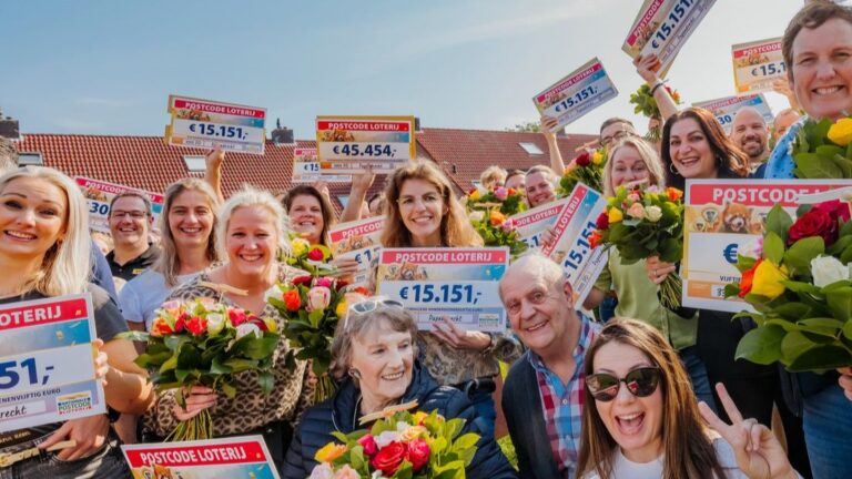 Papendrechtse straat wint Postcodeloterij