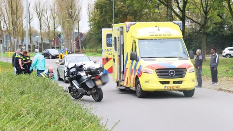 Vrouw op scootmobiel aangereden