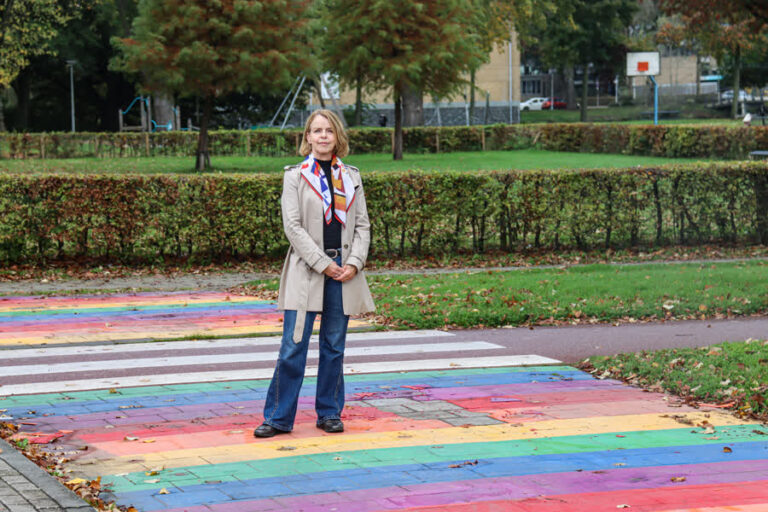 Verontwaardiging na nieuwe vernieling regenboogpad: ‘Heel triest’
