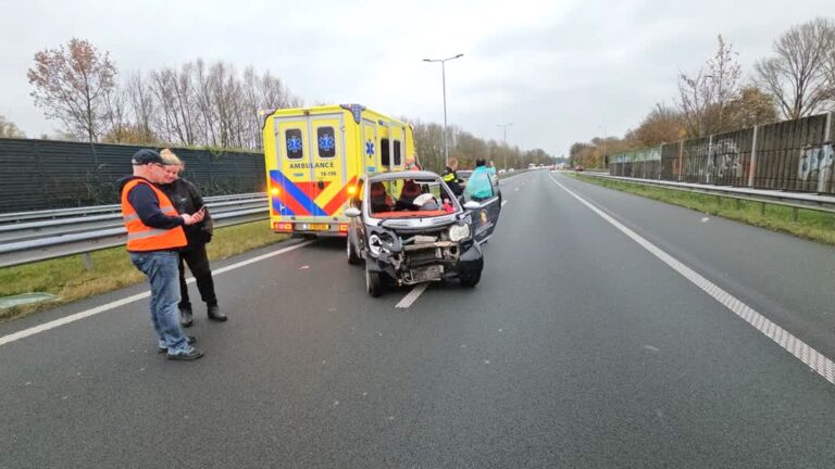 Bestuurder op N3 raakt van de weg