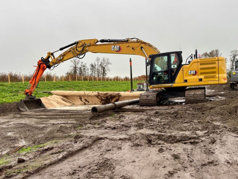 Wiebelende kades en scheuren in fietspad: Alblasserwaard wapent zich tegen hoog water en extreem weer