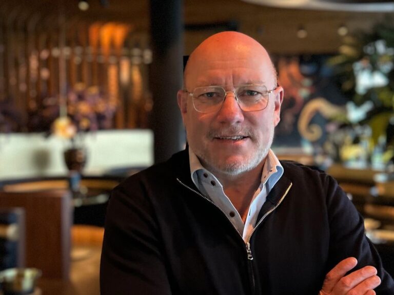 Björn (55) gaat voor het grote geld in horecaland: ‘Massa is kassa!’