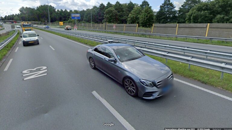 Aanrijding vrachtwagen en personenauto op N3