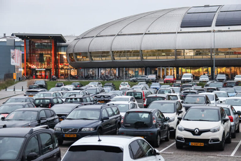 Vrees voor vrijwilligers door hogere parkeerkosten: ‘Omgekeerde wereld’