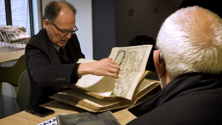 3500 dagen taxeren en nog altijd is Arie verknocht aan oude boeken